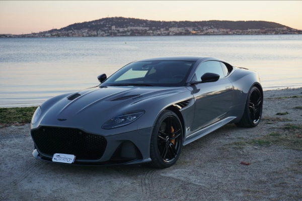 Aston Martin DBS Superleggera