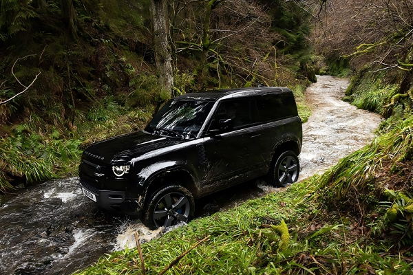 Land Rover Defender 90 V8