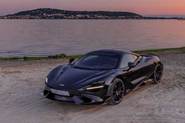 McLaren 765LT